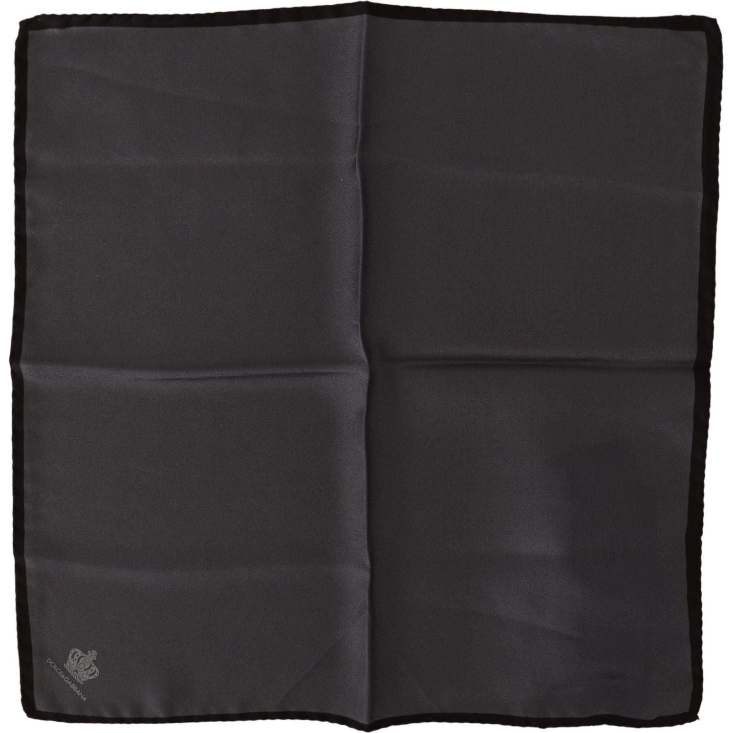 منديل حريري أنيق بطبعة تاج من دولتشي آند غابانا