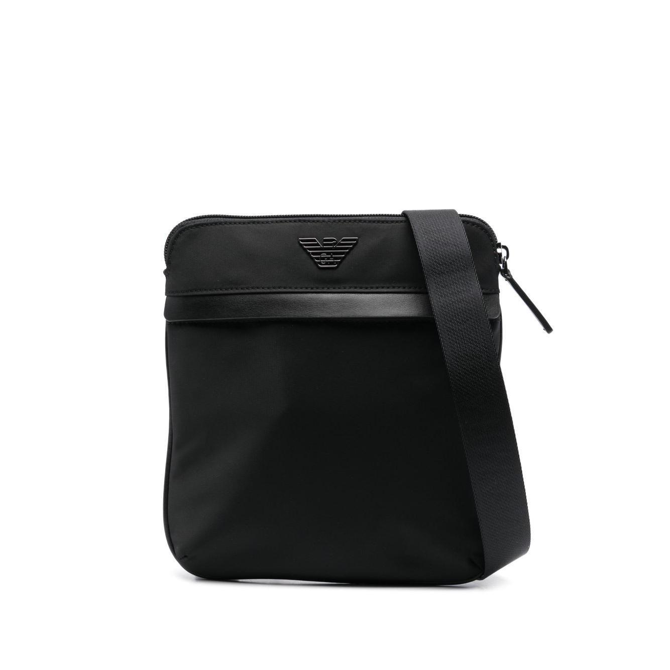 Front view with bag zipped and handles upright.