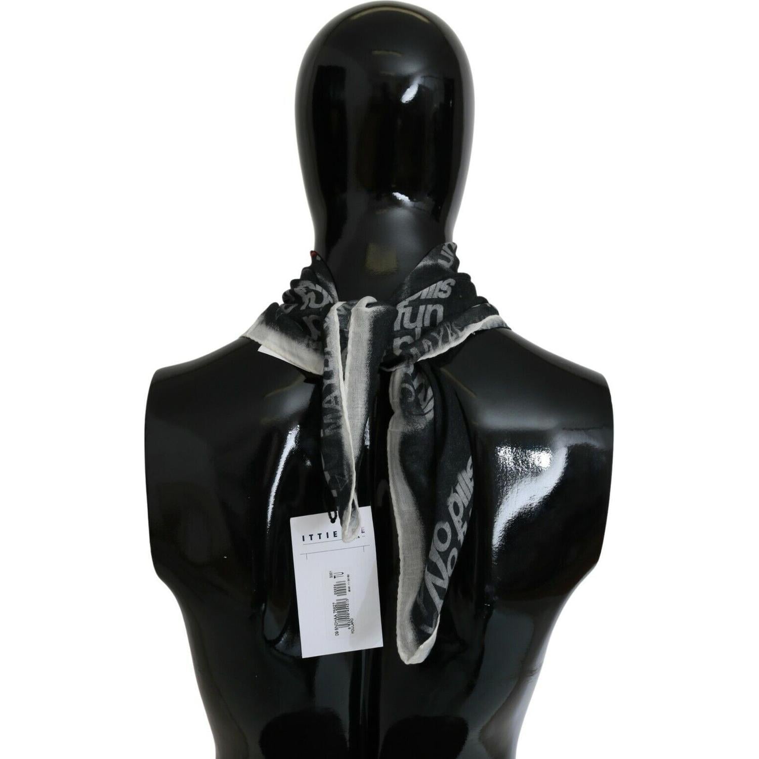 وشاح من مزيج الصوف أحادي اللون الوطني