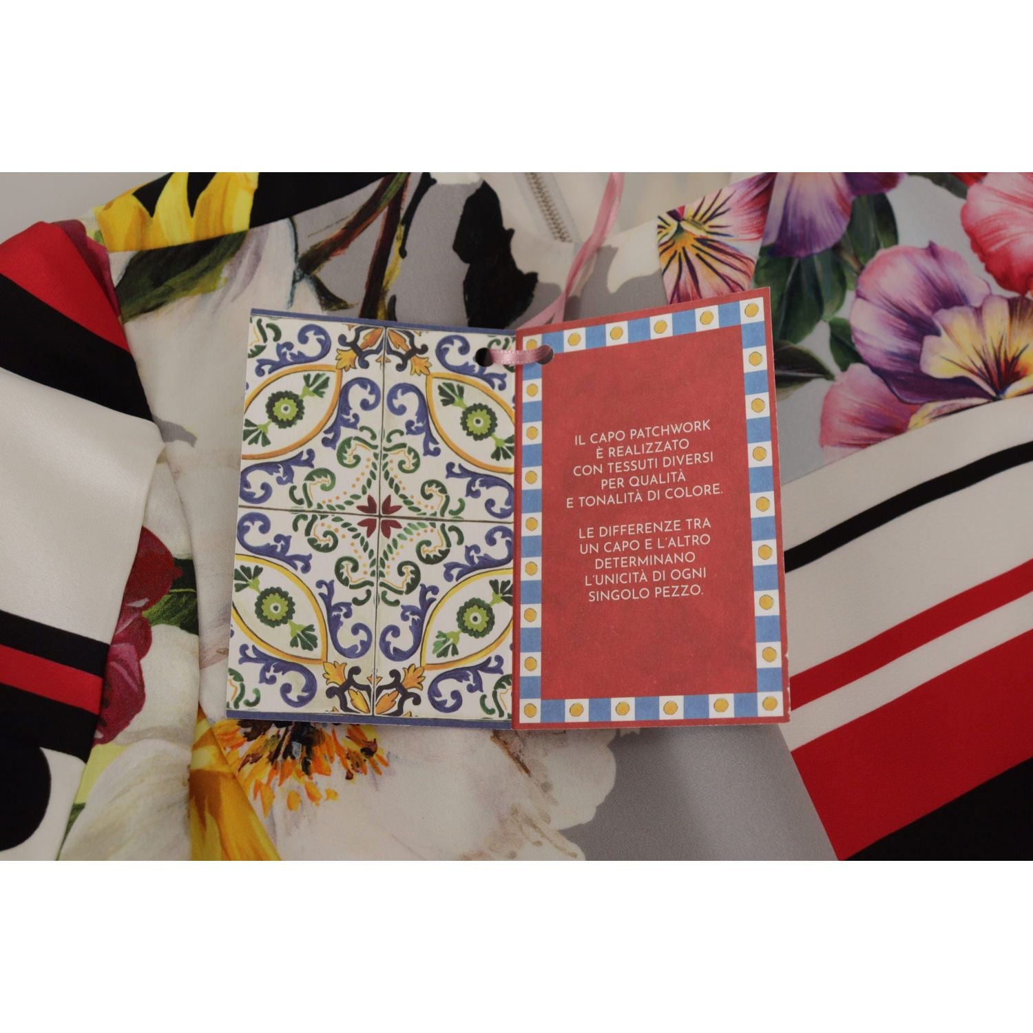 فستان دولتشي آند غابانا متعدد الألوان من قماش شارموز