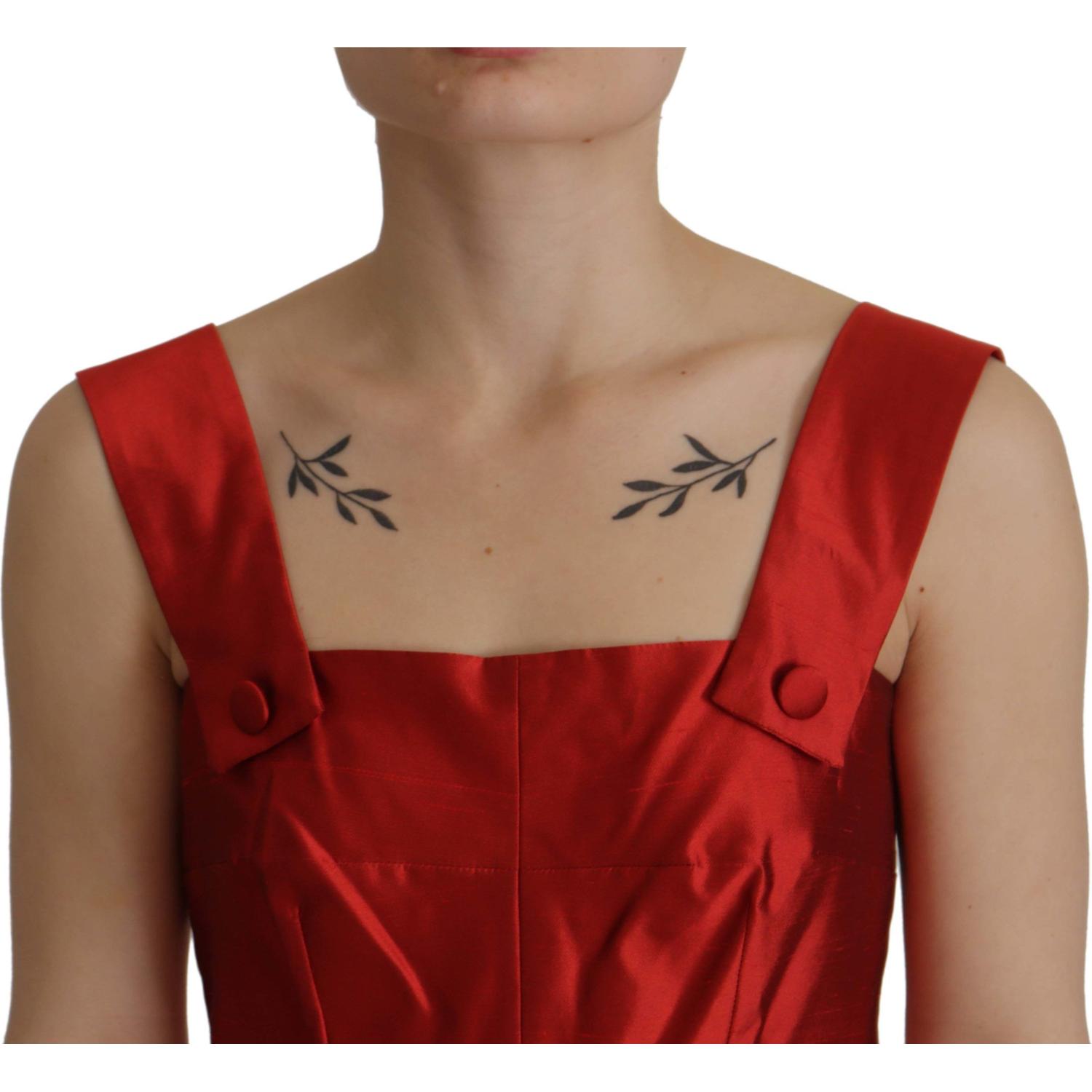 فستان دولتشي آند غابانا متوسط الطول من الحرير باللون الأحمر المتألق