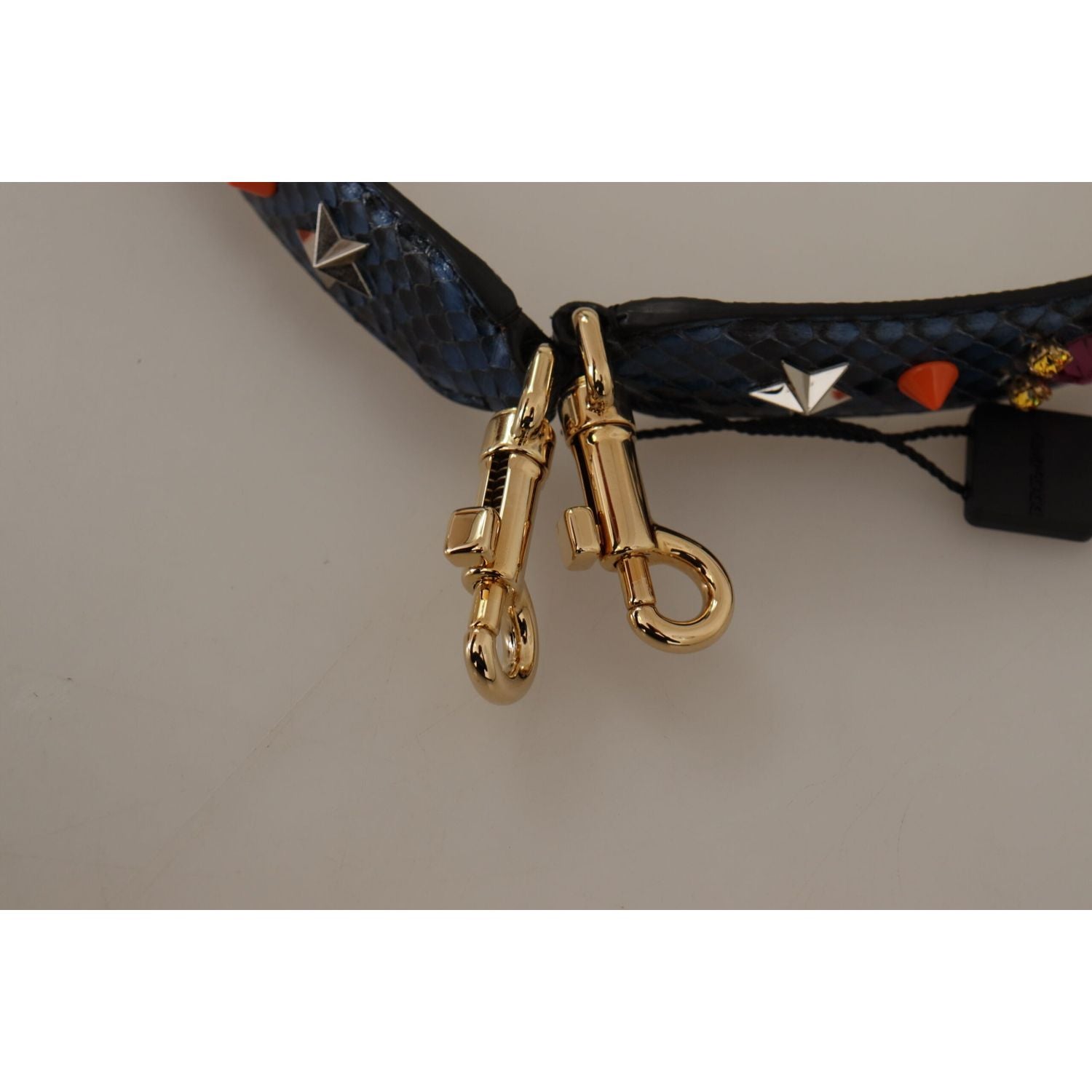 حزام حقيبة دولتشي آند غابانا الأنيق المصنوع من جلد الثعبان باللون الأزرق