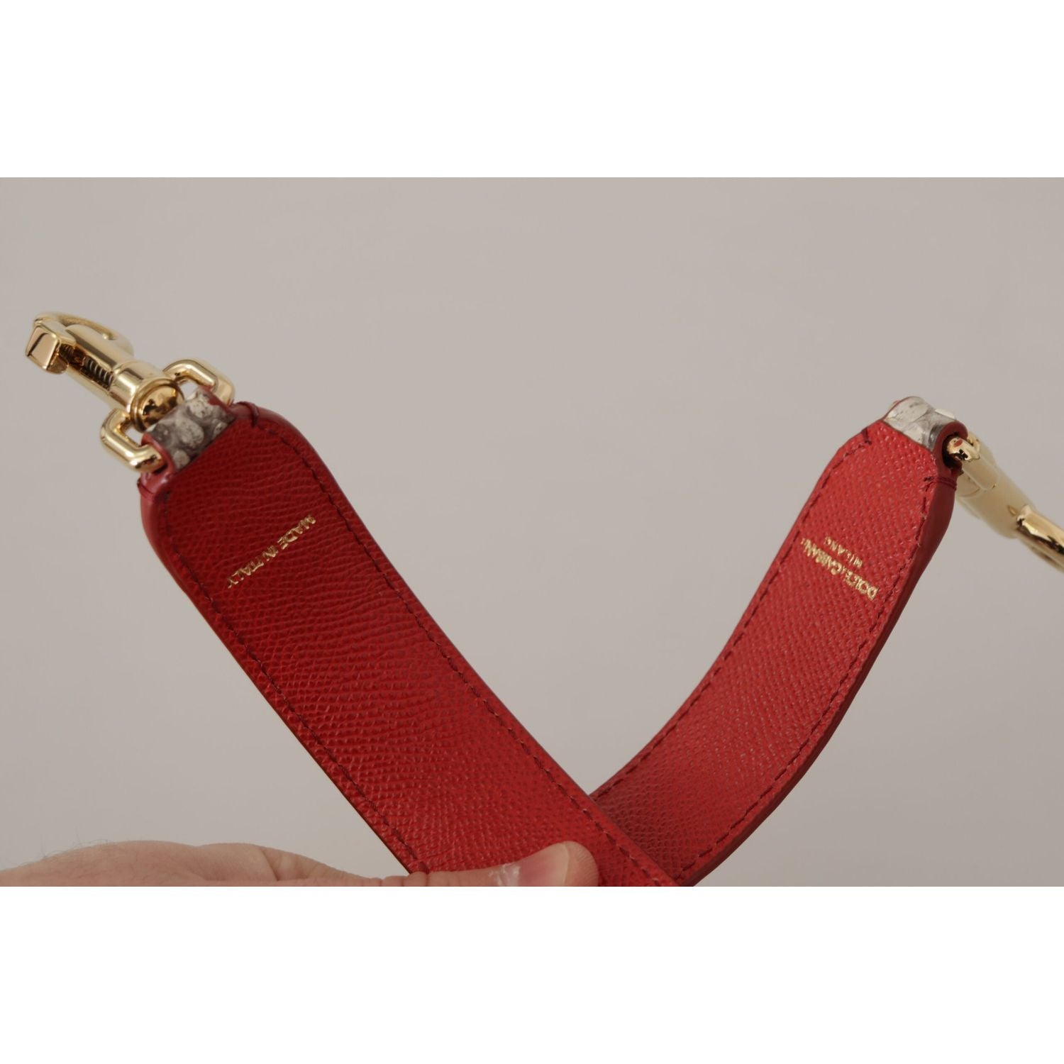 حزام حقيبة دولتشي آند غابانا الفاخر المصنوع من جلد الثعبان باللون البيج