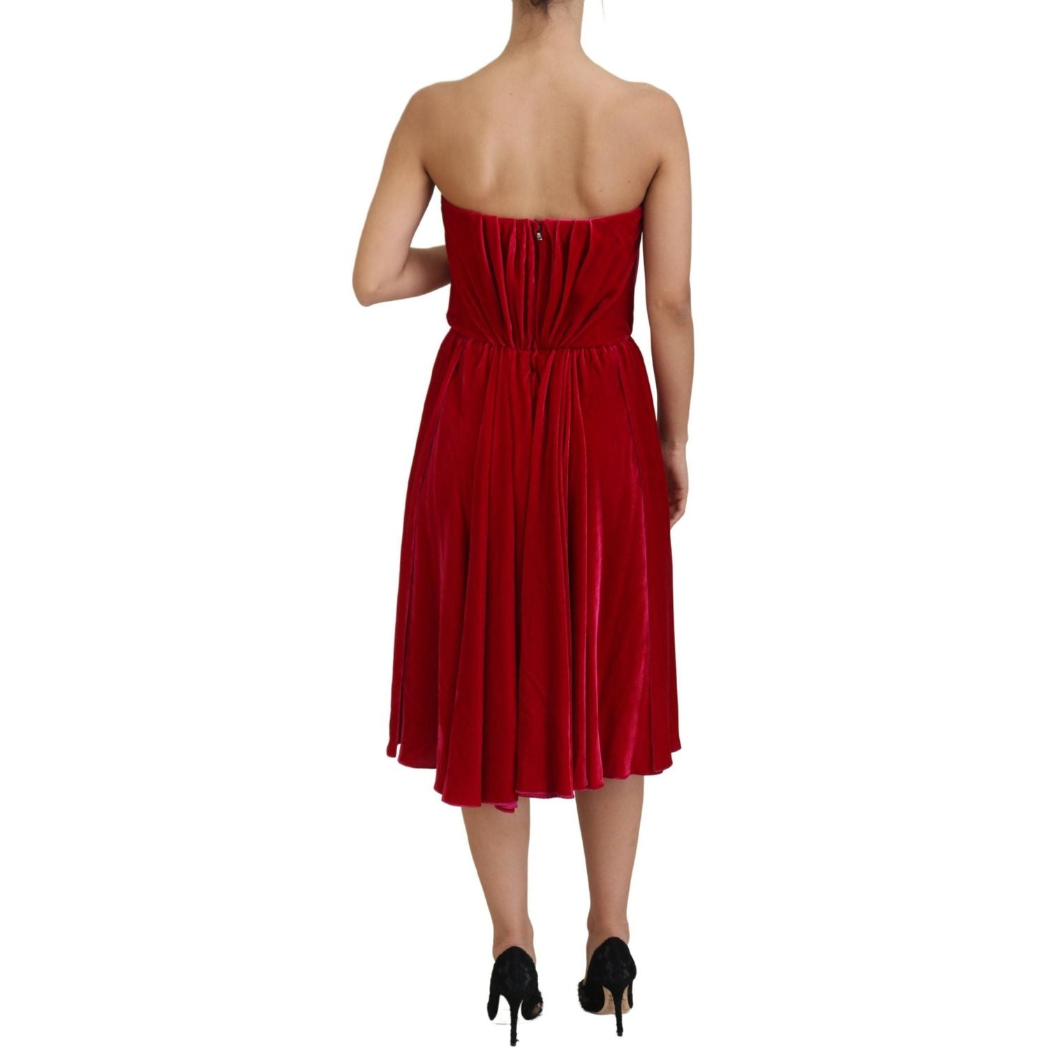 فستان دولتشي آند غابانا الرائع بدون حمالات باللون الوردي الداكن