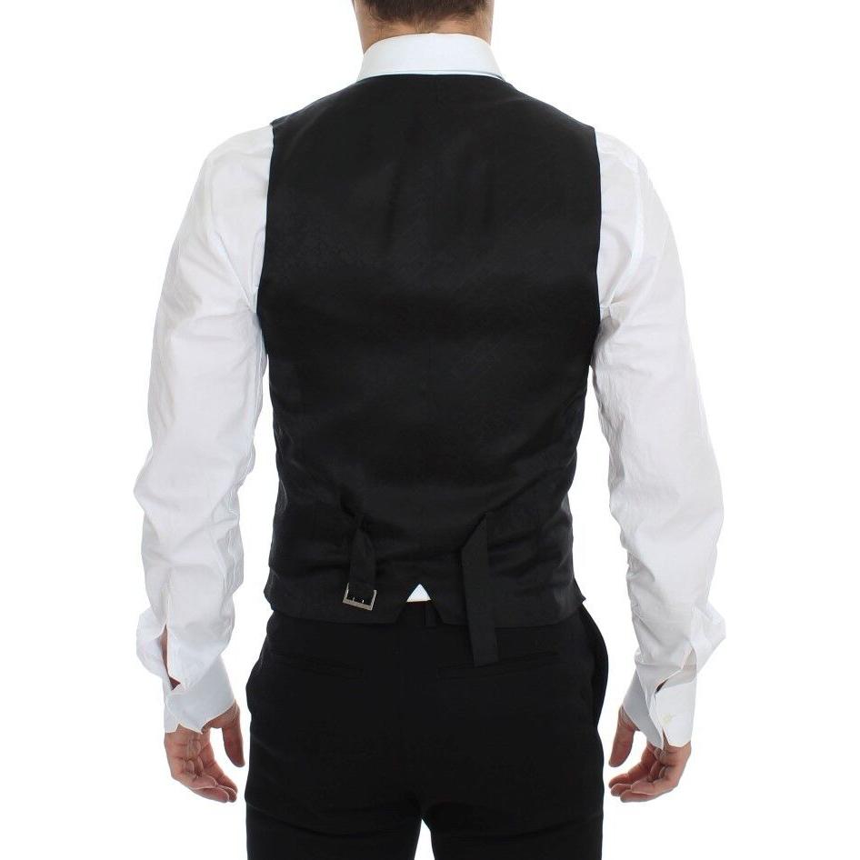 سترة أنيقة من الصوف باللون الأزرق من دولتشي آند غابانا