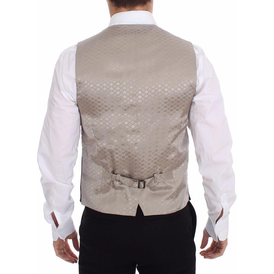 فستان من الحرير الأسود الأنيق من دولتشي آند غابانا