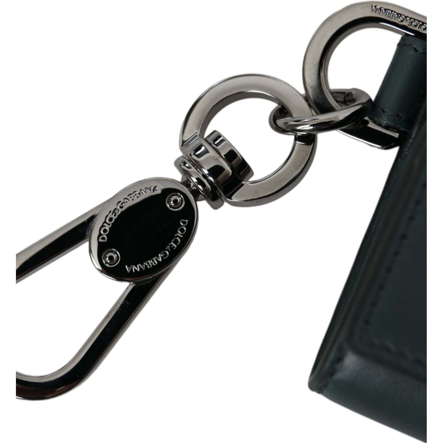 سلسلة مفاتيح من الجلد الأخضر من دولتشي آند غابانا بشعار DG ومحفظة عملات معدنية وسلسلة مفاتيح