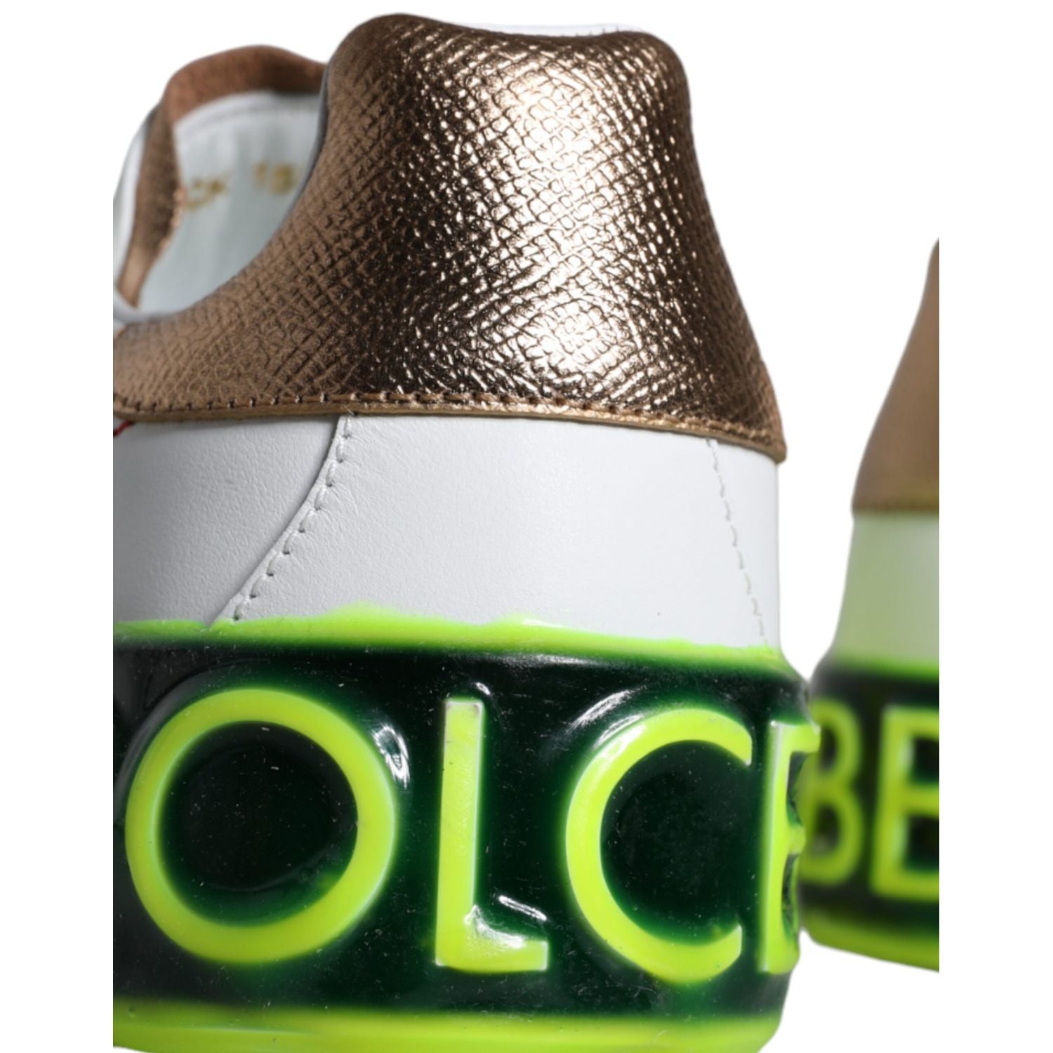 حذاء سنيكرز بورتوفينو منخفض الرقبة من الجلد الأبيض من دولتشي آند غابانا