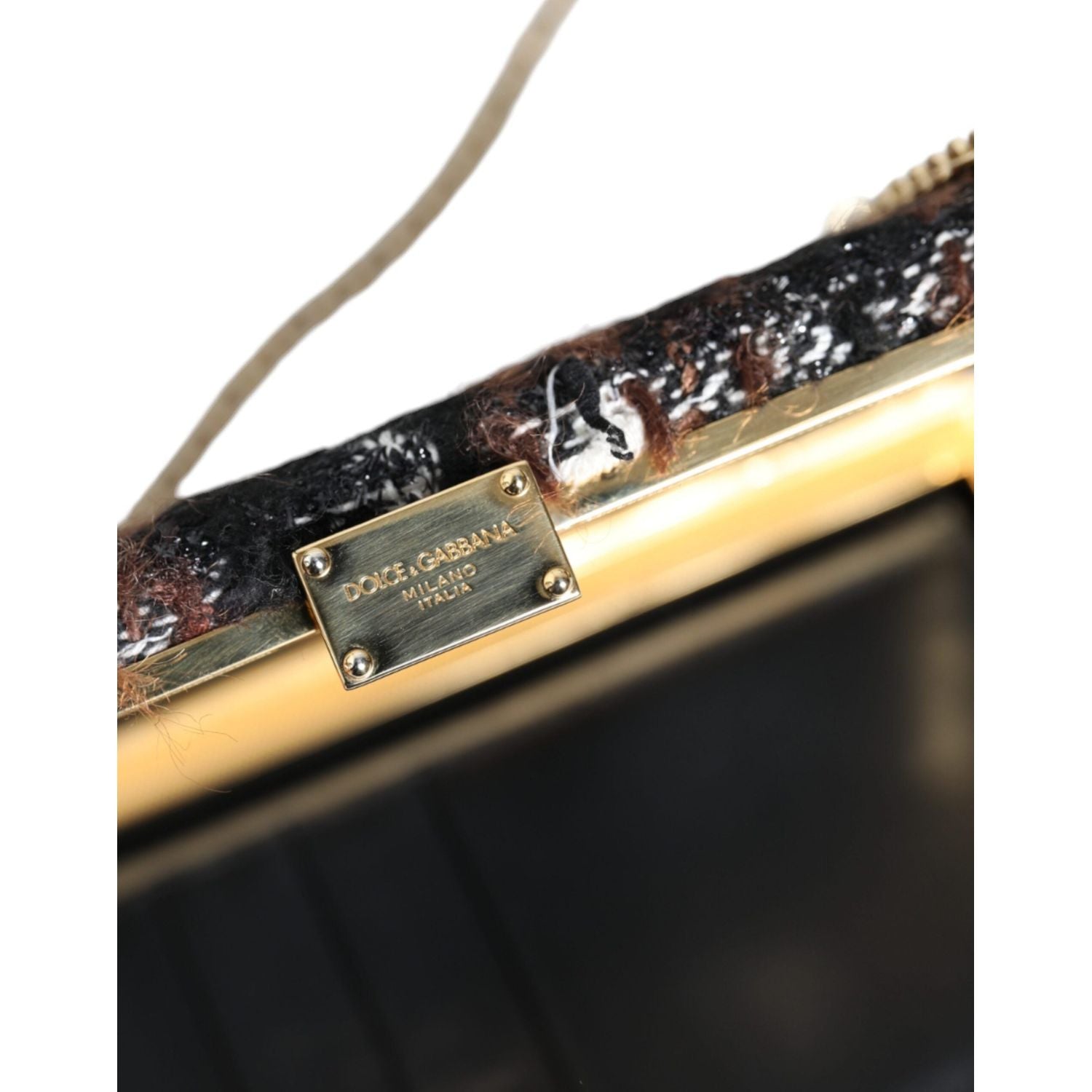 حقيبة كلاتش من دولتشي آند غابانا متعددة الألوان من التويد مزينة بالزهور للحفلات المسائية