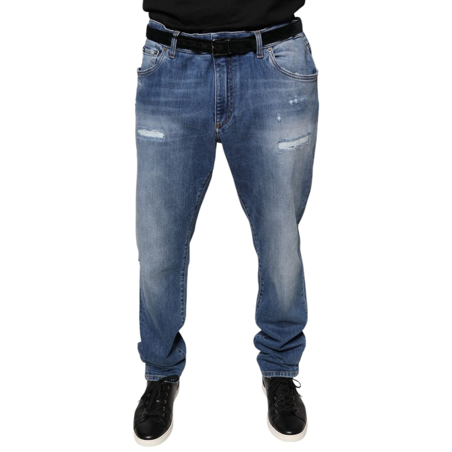 Front view with bag zipped and handles upright.
