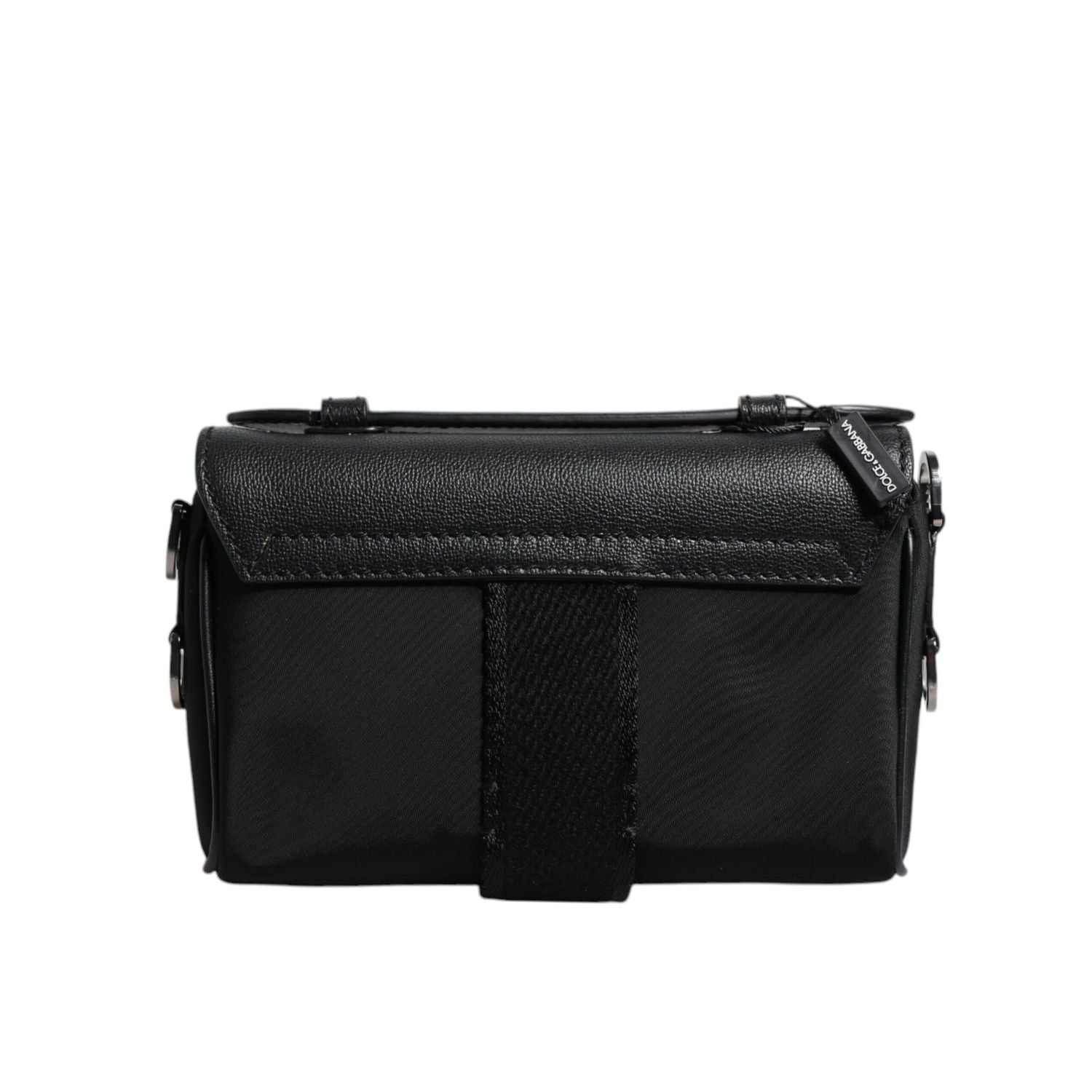 Front view with bag zipped and handles upright.
