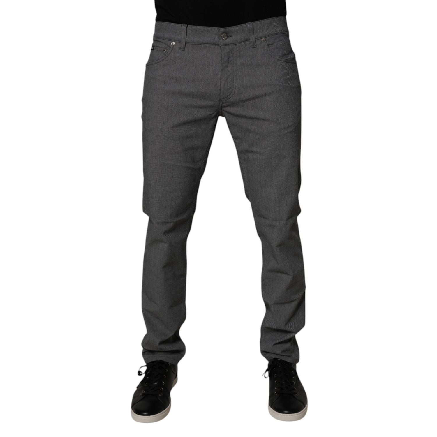 Front view with bag zipped and handles upright.