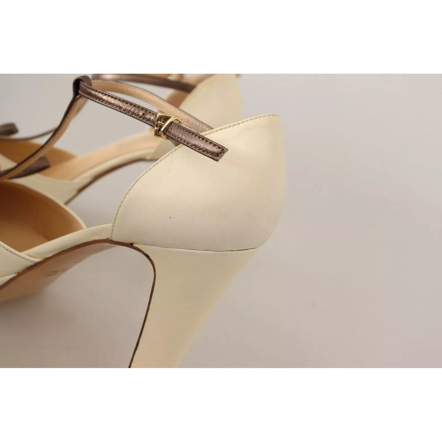 SERGIO LEVANTESI Off White Leather T-Strap Heels Sandals Shoes