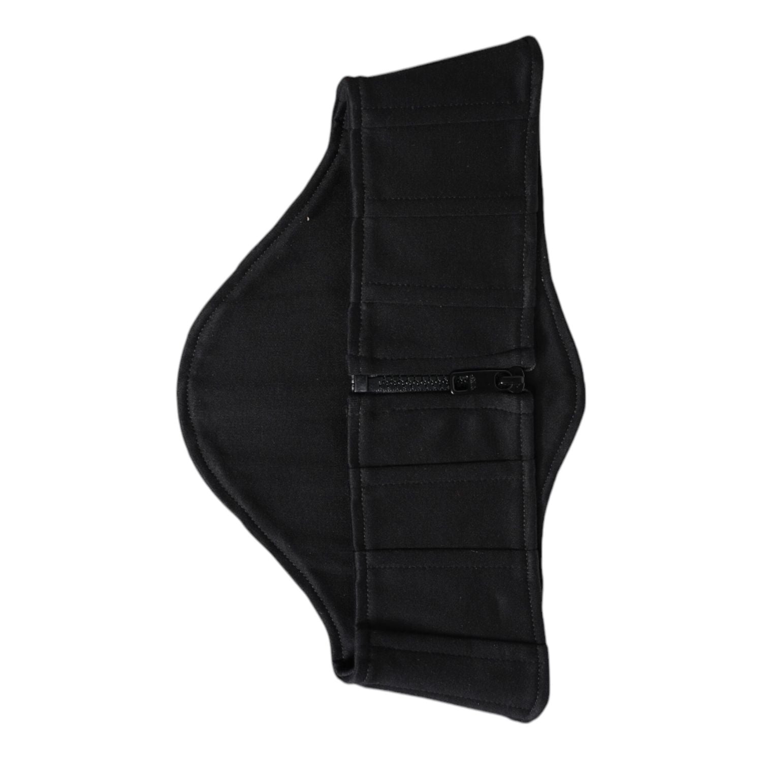 Front view with bag zipped and handles upright.