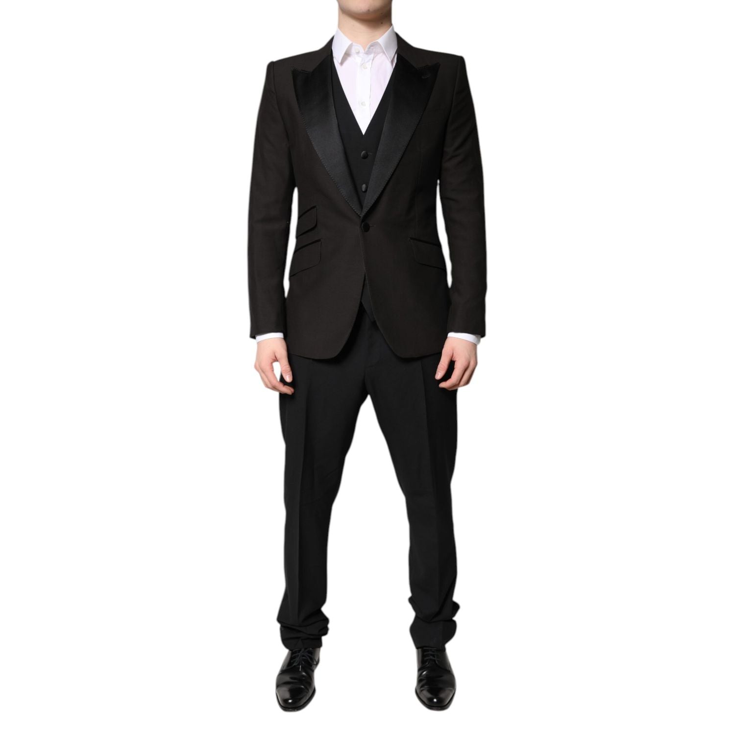 Front view with bag zipped and handles upright.