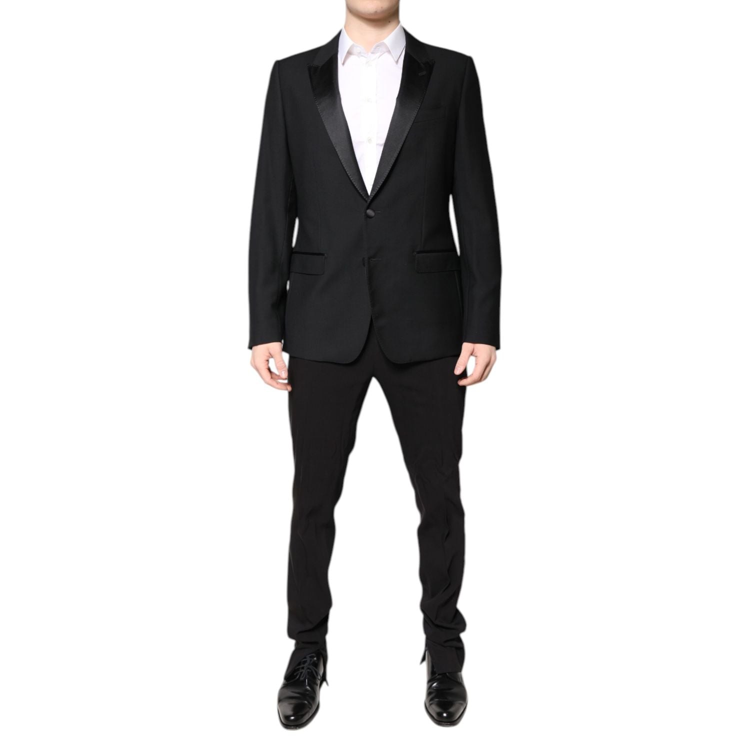Front view with bag zipped and handles upright.