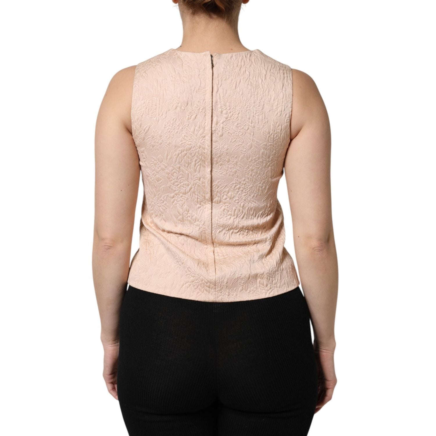 Front view with bag zipped and handles upright.