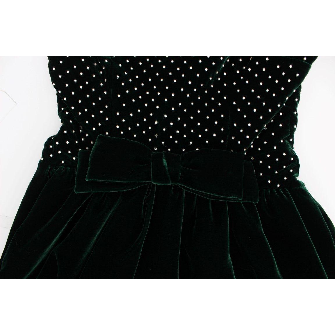 فستان ماكسي من دولتشي آند غابانا من المخمل والكريستال باللون الزمردي الساحر