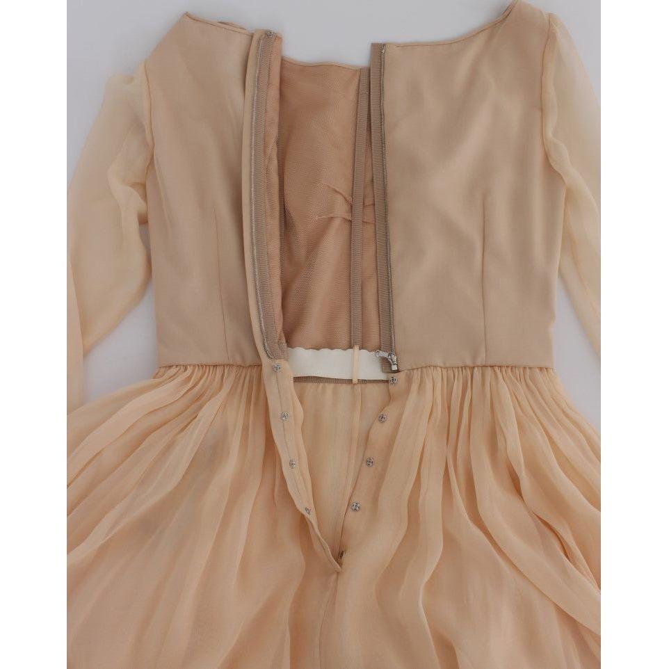 فستان دولتشي آند غابانا الأنيق من الحرير البيج بطول كامل