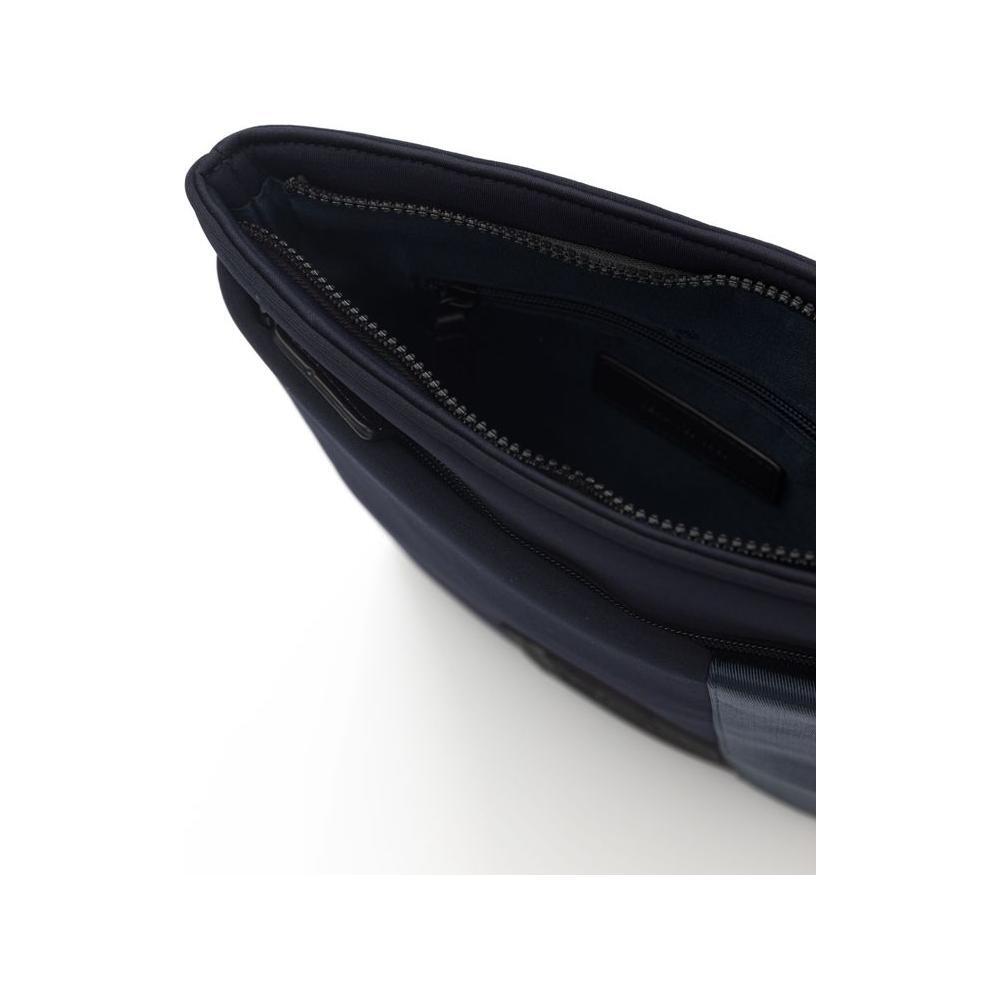 حقيبة ساعي البريد للرجال من البوليستر باللون الأزرق من شيروتي 1881