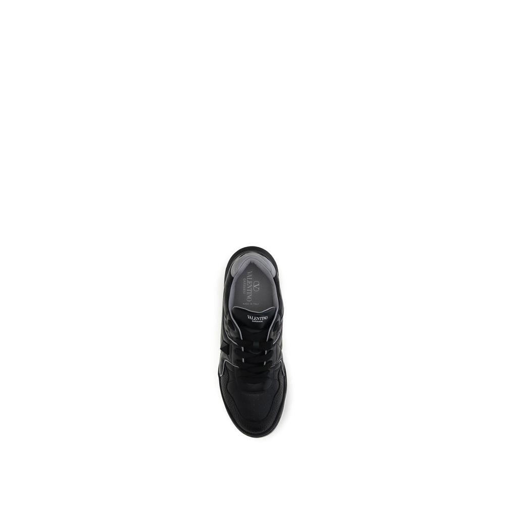 Valentino Garavani Black Calf Leather Bos Taurus Low Top Sneakers