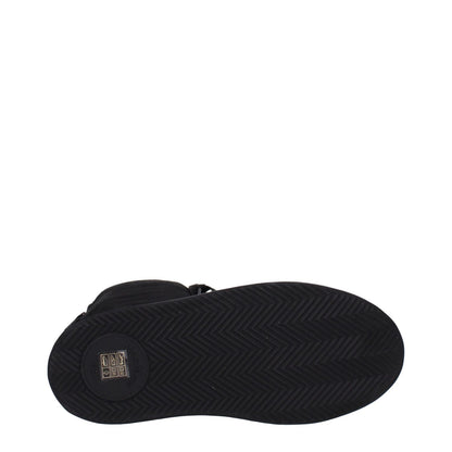 Sole view of Max Mara Black Fabric Lace-Up Boots with a rubber sole and vintage effect, showcasing a casual style design.