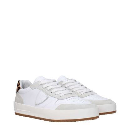 Philippe Model White Leather Low Top Sneakers with front logo and vintage effect, MPN VNLUVATB202, code F83322.