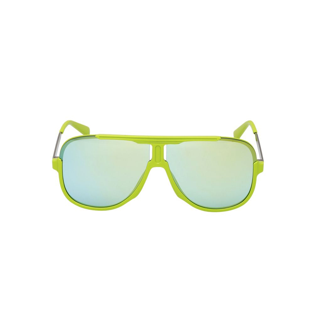 Guess Green Resin Sunglasses with 64/12/140mm dimensions, green color, resin material, ideal for men, model GO00060-6495X.