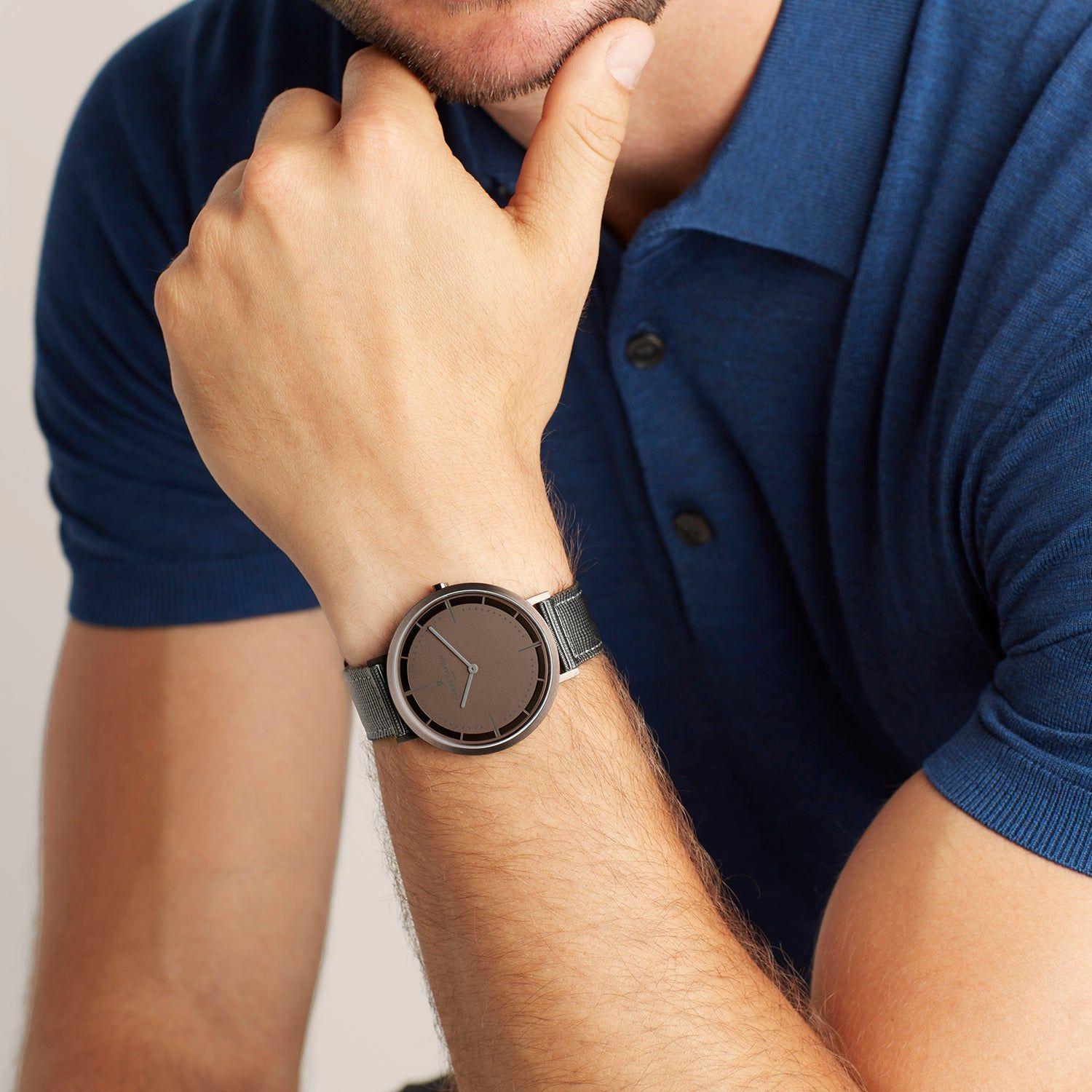 بيير كاردان مود. CBV-1036