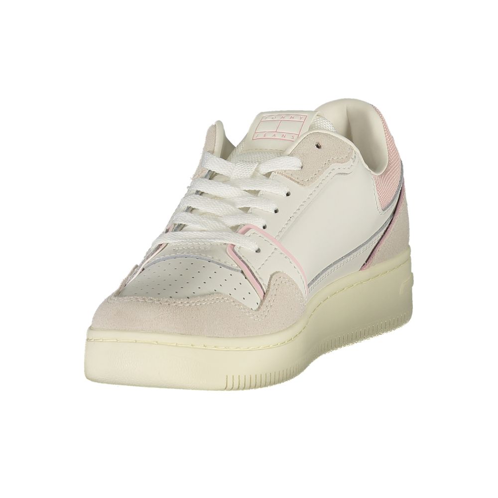 Tommy Hilfiger White Leather Women Sneaker with bold contrasting details, perfect for modern sophistication and customizable comfort.