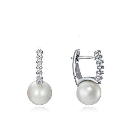 Elegant pearl and diamond earrings from VICEROY JEWELS Mod. 7136E000-68, crafted in silver 925°, with quartz analog movement. Ideal for ladies.